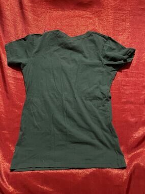 New Agenda Oregon Ducks T-Shirt Womens L V-Neck Short Sleeve Green Graphic